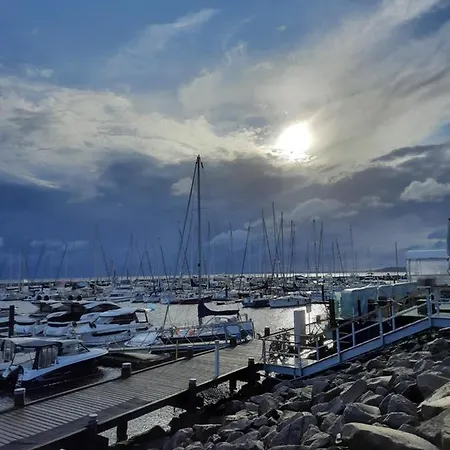 Meerglueck In Der Ostseeresidenz Gandarm